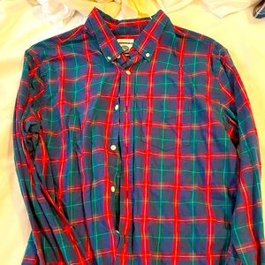 Men’s button down plaid shirt
